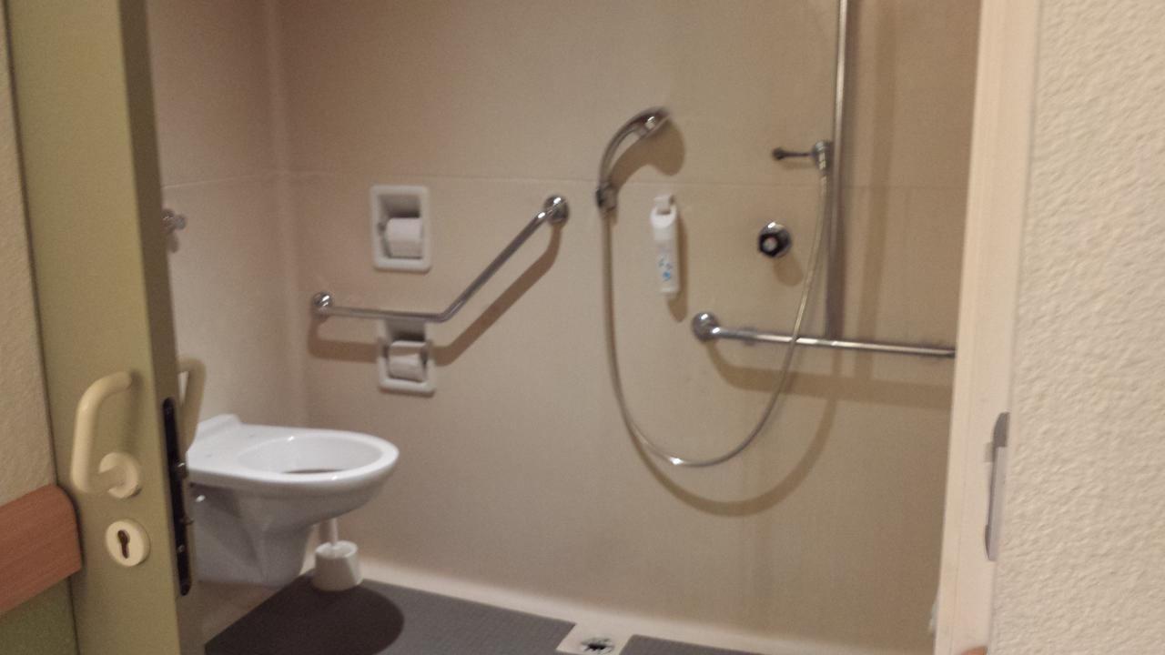 Ibis Budget Stains - Saint Denis - Universite ภายนอก รูปภาพ