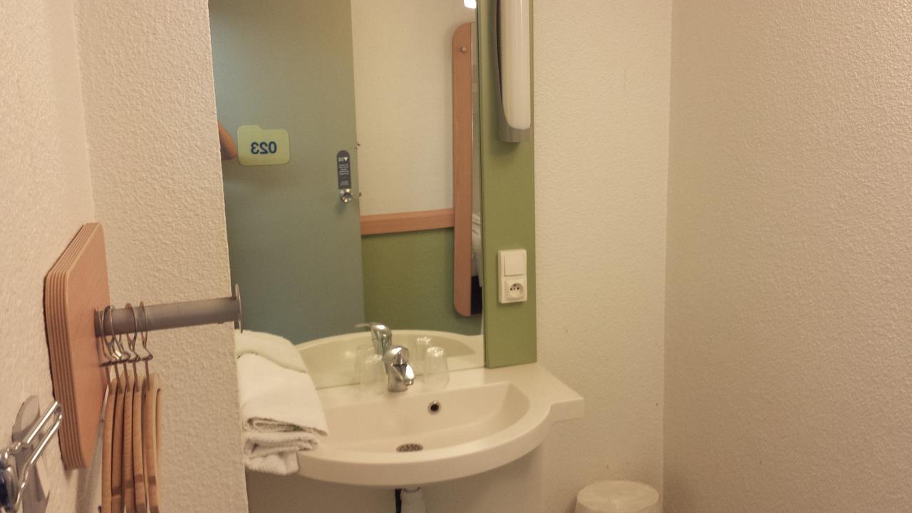 Ibis Budget Stains - Saint Denis - Universite ภายนอก รูปภาพ